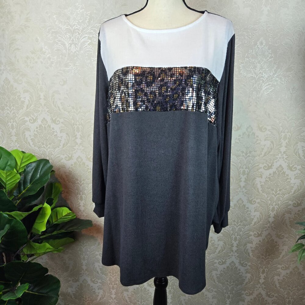 Emerald Size 3X Gray White Animal Print Sequin Long Sleeve T-Shirt Casual NWT